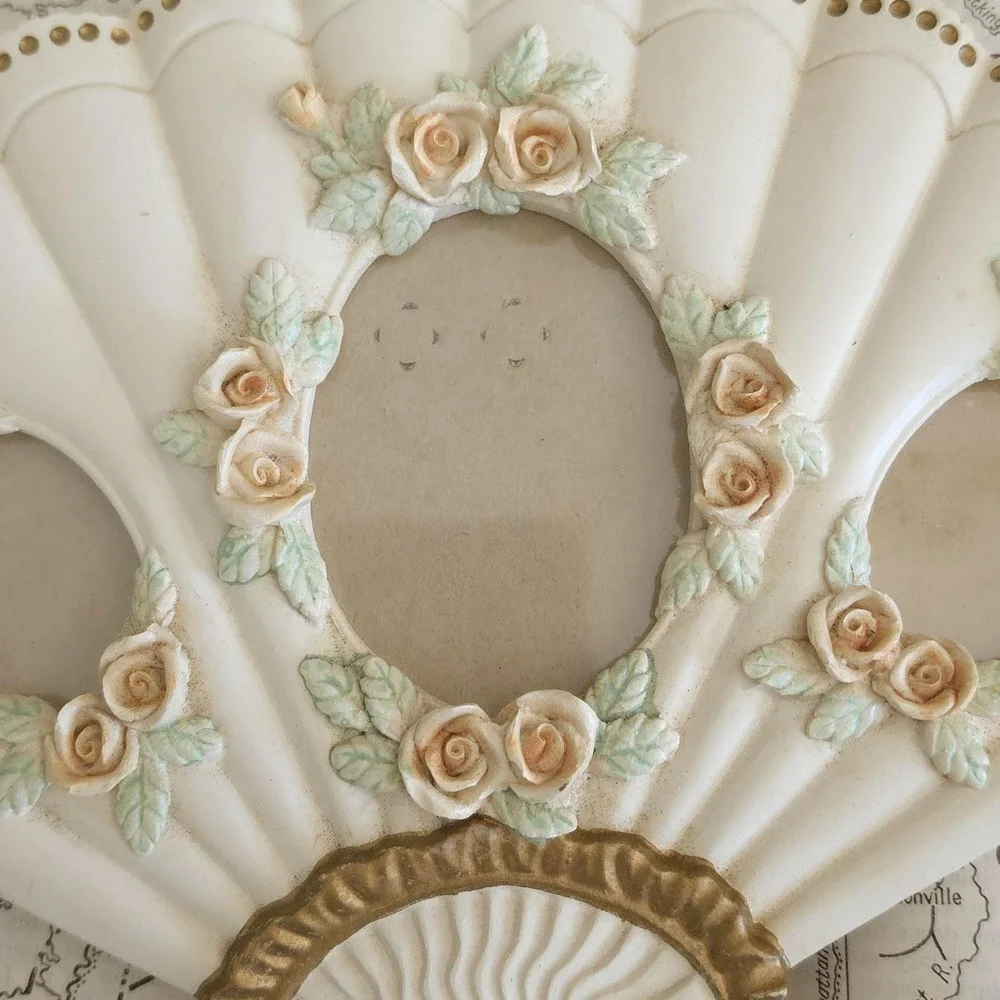 Vintage Fan Shaped Roses Picture‎ Frame with Easel back
